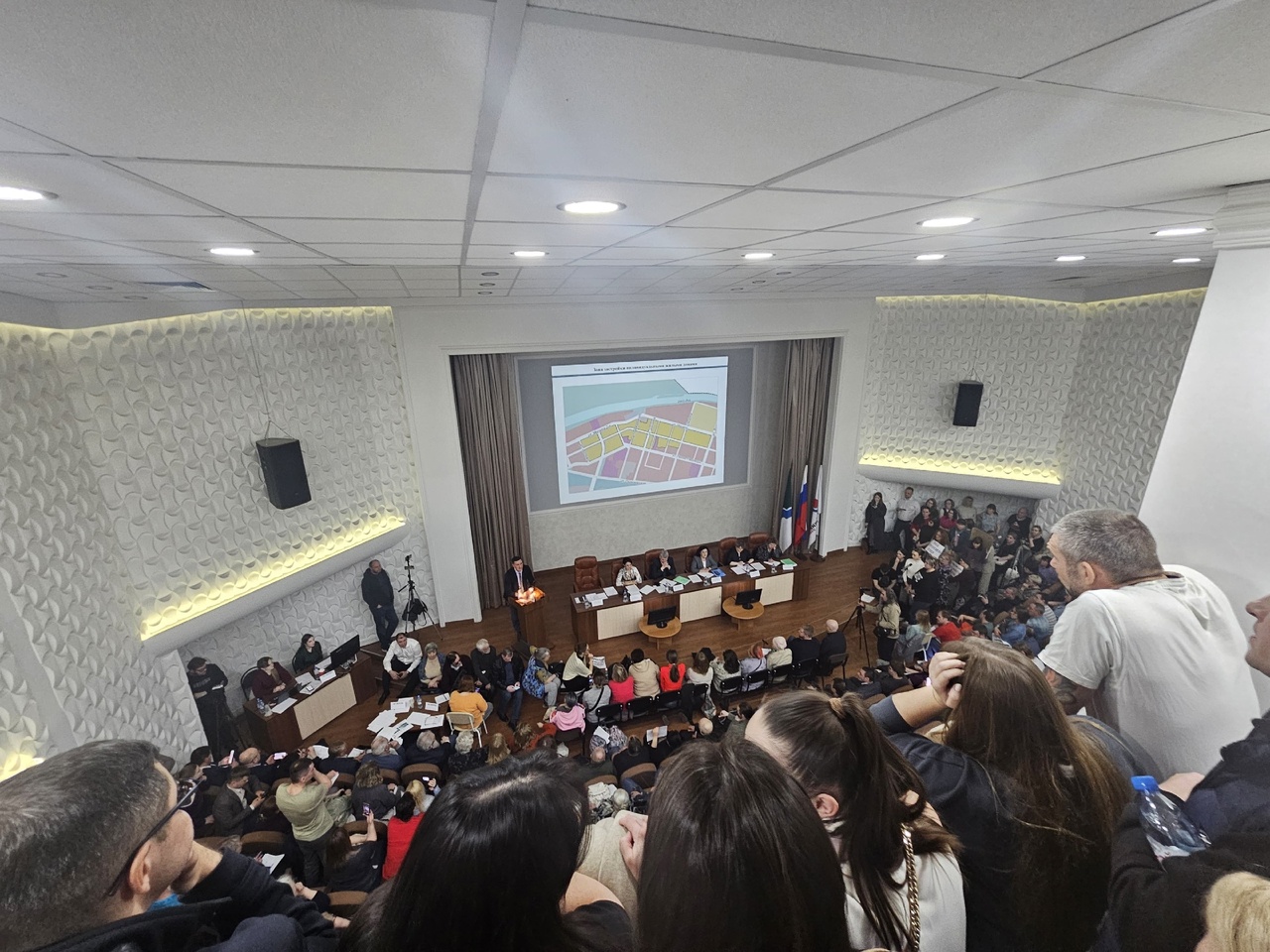 Публичные слушания по Генплану прошли в Городке шумно