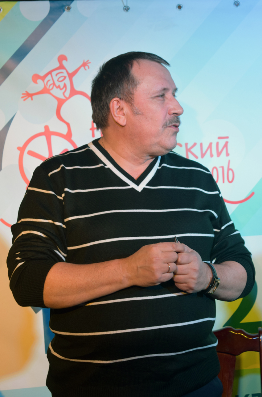 3 Руководитель фестиваля Александр Кулябин.JPG