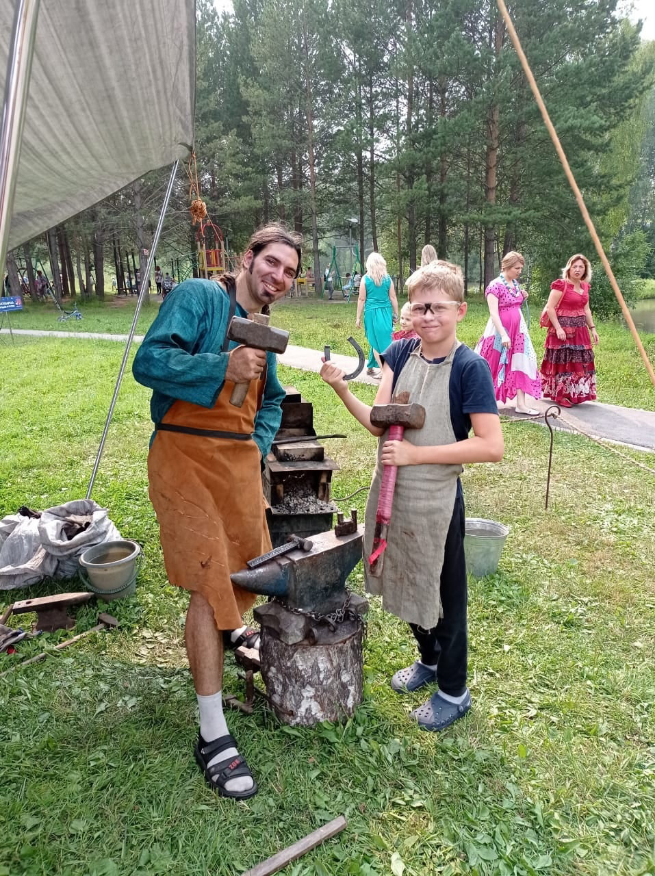 Сибирские этнокварталы в Кольцово 5.jpg Сибирские этнокварталы в Кольцово 5.jpg