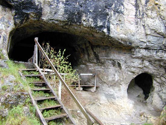 денисова пещера.jpg