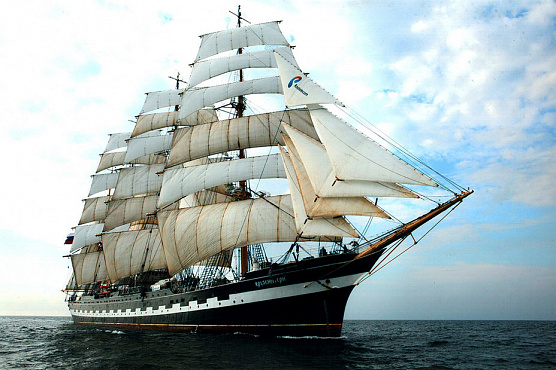 Паруса «Крузенштерна»