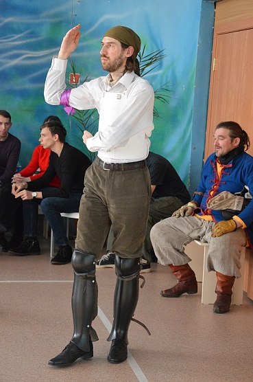 Звенели мечи и шпаги