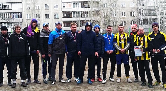Красивой борьбой отметили футболисты День Победы